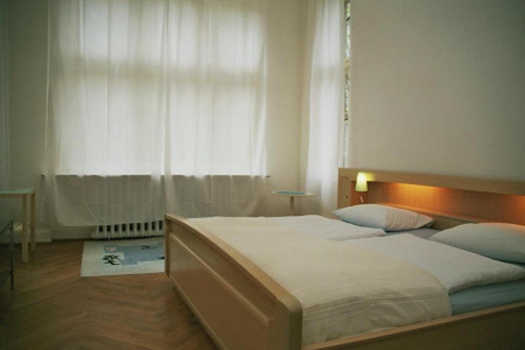 Hotel Garni Kleist Am Kurfuerstendamm — Fotos 1